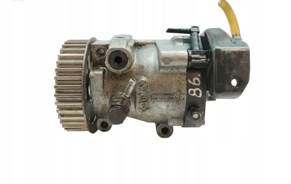 Renault Clio III Fuel injection high pressure pump 