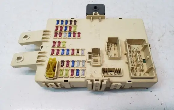 KIA Sportage Fuse module 919503W040