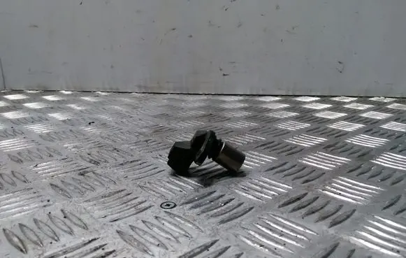 Volvo S80 Crankshaft position sensor 30713485 0296001211
