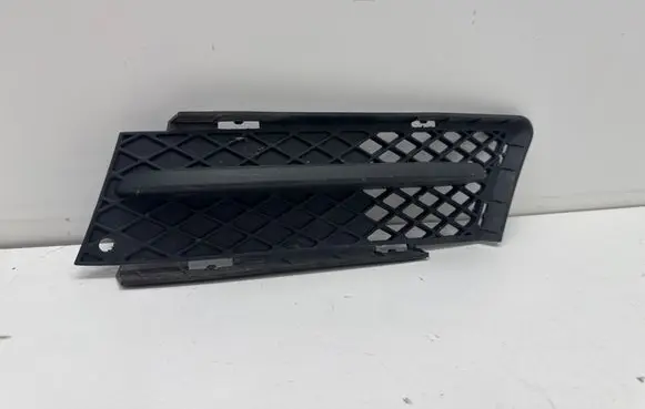 BMW 3 E90 E91 Front bumper lower grill 22944911