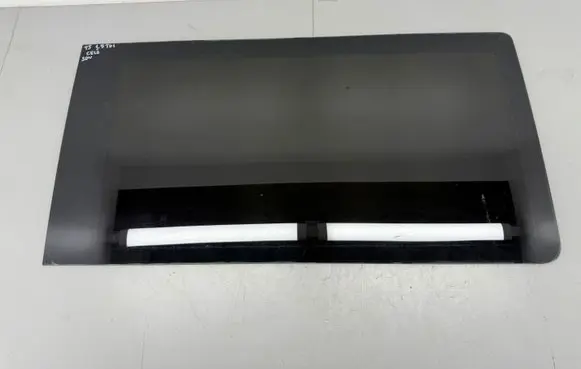 Volkswagen Transporter - Caravelle T5 Sliding door window/glass 