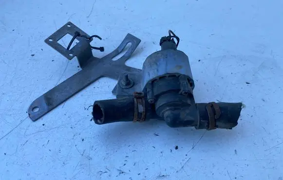 Toyota Avensis T250 Electric auxiliary coolant/water pump 221000500600