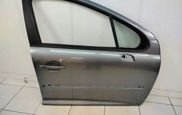 Peugeot 207 Front door 