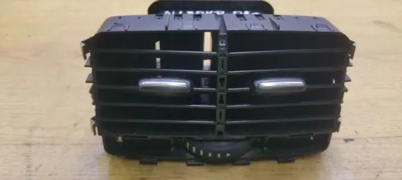 Audi A6 Allroad C6 Rear air vent grill 4F0819203