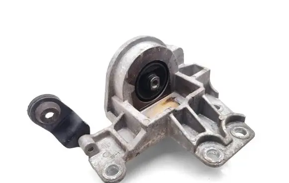 Engine mount bracket