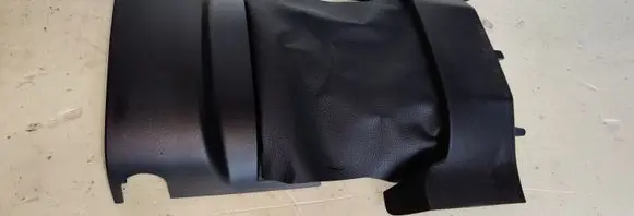 Steering wheel column trim