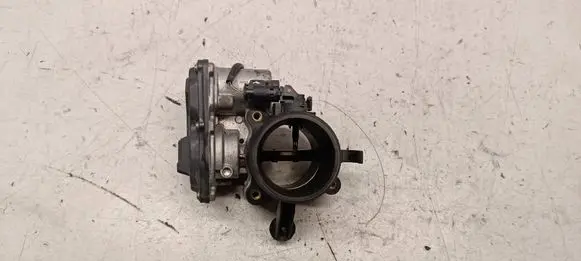 BMW X3 E83 Throttle valve 7810752 10378517