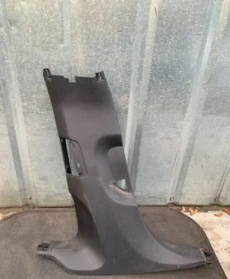 Porsche Panamera (970) (B) pillar trim (bottom) 970555183