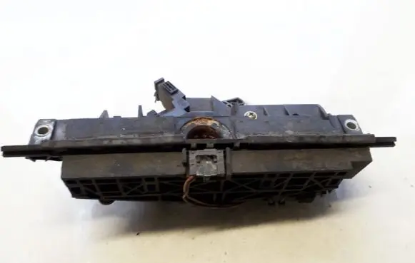Audi A6 S6 C5 4B Central locking motor 4B0827565H 8D9827565H