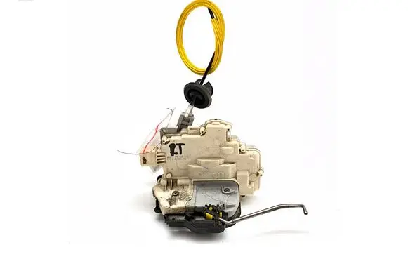 Audi A6 S6 C6 4F Rear door lock 4F0839015