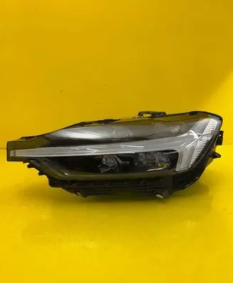 Volvo XC60 Headlight/headlamp 32420430