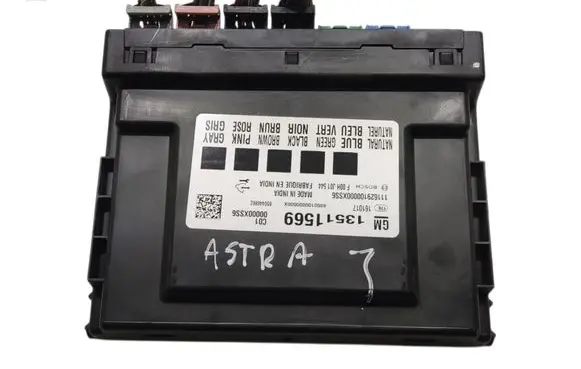 Opel Astra K Quarter vent window switch 13511569