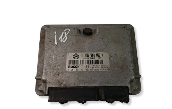 Volkswagen PASSAT B3 Engine control unit/module 038906018N 0081001727
