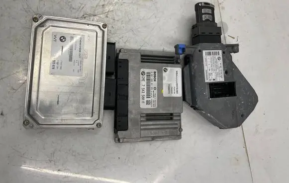 BMW 7 E65 E66 Engine control unit/module 7543500