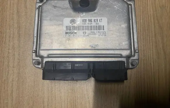 Seat Ibiza III (6L) Engine control unit/module 038906019KT 0281011219 1039S02920