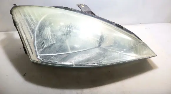 Ford Focus Headlight/headlamp
