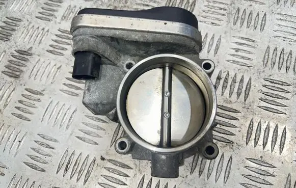 BMW 5 E60 E61 Throttle valve 7516946