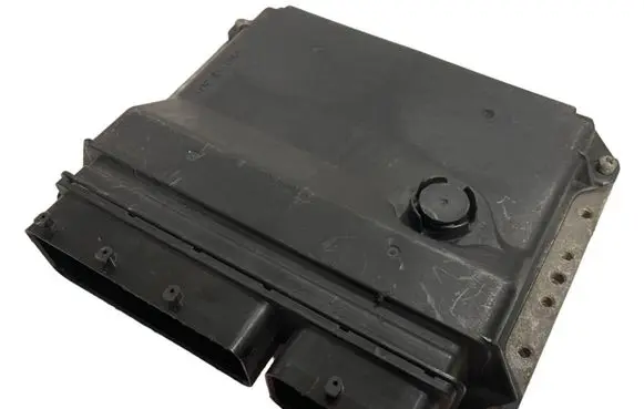 Toyota Avensis T270 Engine control unit/module 8966105K30 MB2759005051