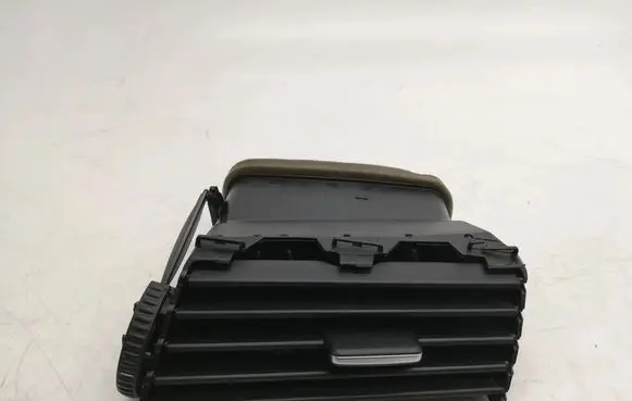 BMW 5 E60 E61 Dashboard air vent grill cover trim 9112205
