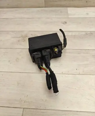 Citroen C5 Glow plug pre-heat relay 0281003018