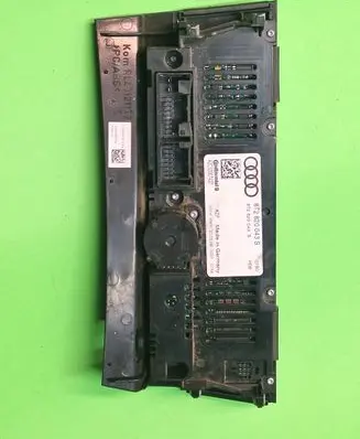 Audi A4 S4 B8 8K Climate control unit 8T2820043S