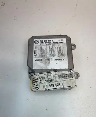 Volkswagen Fox Airbag control unit/module 1C0909605K 50040809 0035SD1162Y7