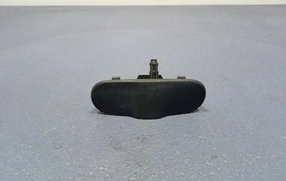 Windshield washer spray nozzle