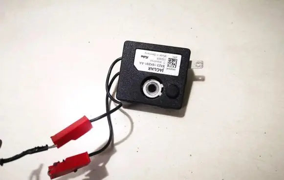 Jaguar XF Antenna control unit 8x2318k891aa 8x23-18k891-aa