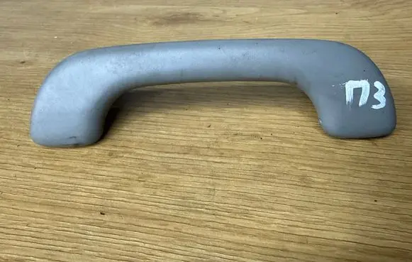 Opel Vivaro Rear interior roof grab handle 8200000099