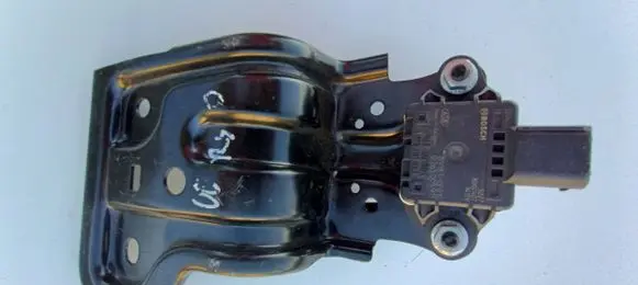 Toyota Avensis T270 ESP acceleration yaw rate sensor 891830F010