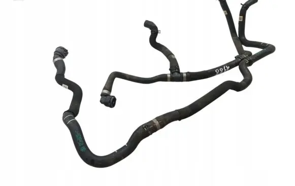BMW 1 F40 Engine coolant pipe/hose 6832802