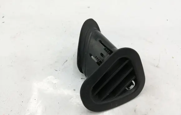 Mercedes-Benz ML W164 Dashboard air vent grill cover trim A1648301354