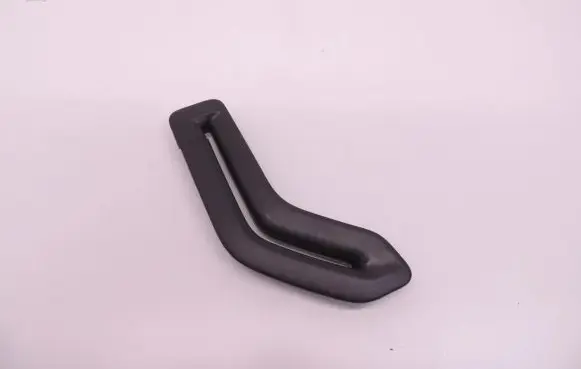Volvo V50 Seat belt trim 8665744 D83