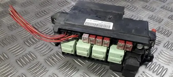 Mini One - Cooper R50 - 53 Fuse box set 690660403 6906604-03