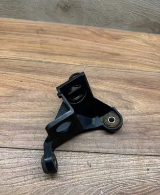 Seat Leon (1P) Gear shift cable bracket 1K0711789H