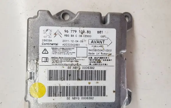 Citroen DS5 Airbag control unit/module 9677910980