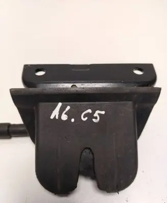 Audi A6 S6 C5 4B Tailgate/trunk/boot lock/catch/latch 4B9827520