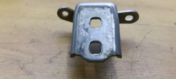 Opel Insignia A Rear door lower hinge