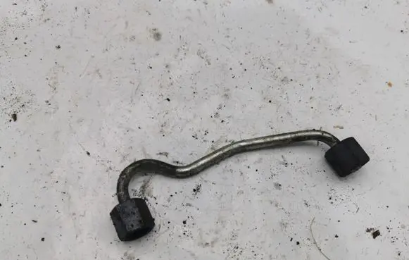 BMW X3 E83 Fuel injector supply line/pipe NOCODE