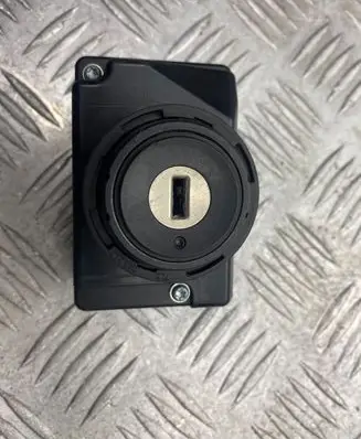 Volkswagen Touareg I Ignition lock 3DO905865E