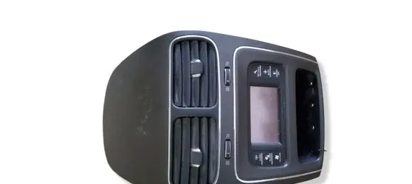 Dodge Journey Radio/CD/DVD/GPS head unit 26777H