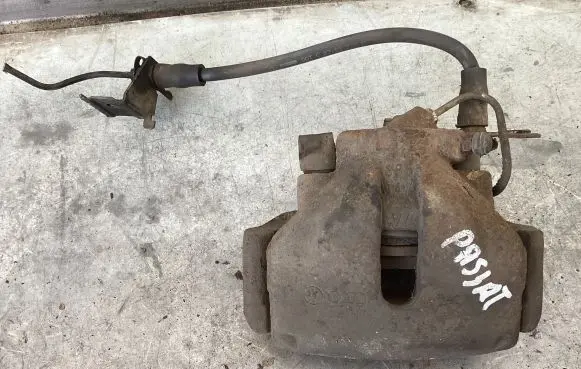 Front brake caliper