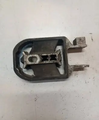 Volvo V40 Engine mount bracket 31359652