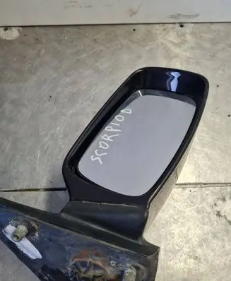 Ford Escort Front door electric wing mirror 099ZA 31004