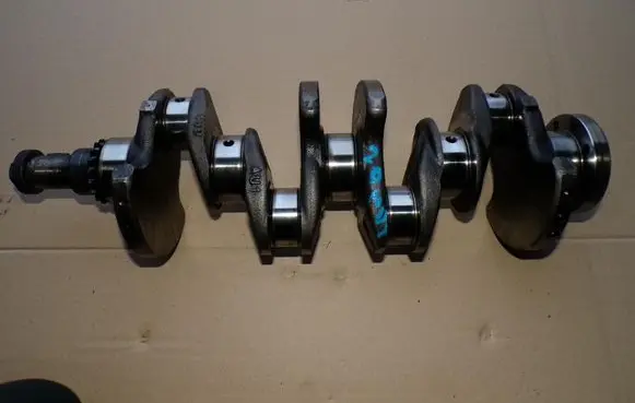 Peugeot 407 Crankshaft AU1