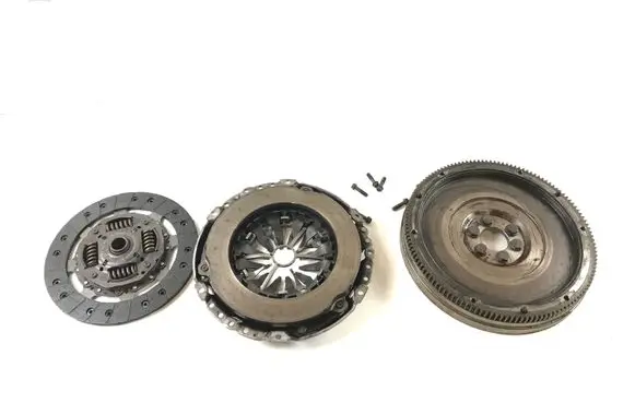 Skoda Octavia Mk3 (5E) Clutch set kit 04L141015D 04L141031B 04L105269