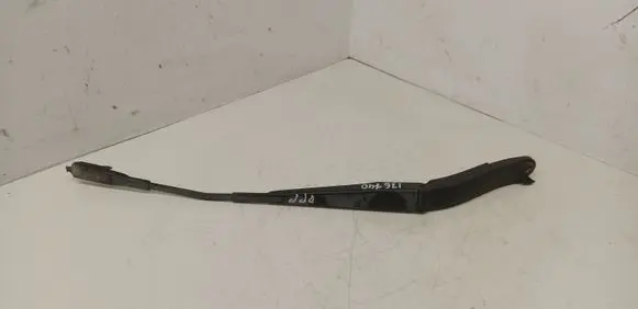 Mercedes-Benz ML W164 Front wiper blade arm A1648201440