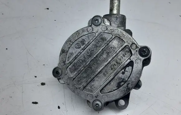 Mercedes-Benz E W211 Vacuum pump A6462300265