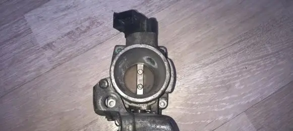 Ford Escort Throttle valve 938f9677aa 938f-9677-aa