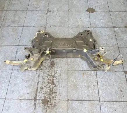 Peugeot 308 Front subframe